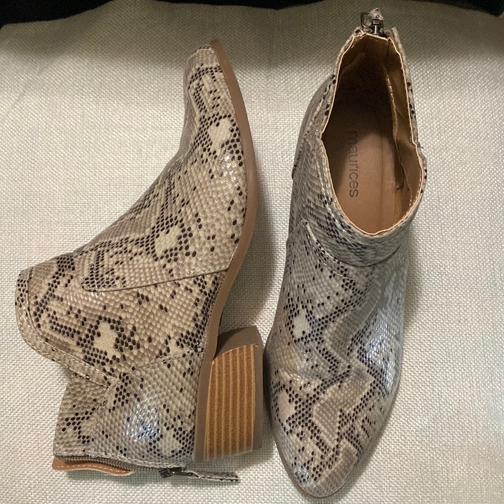 MAURICES Snake Print Booties
